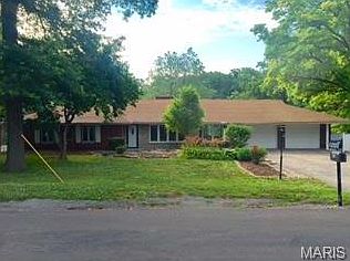 1st image of 492 Plainview Dr