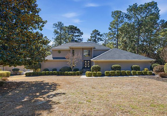 2nd image of 212 Bay Tree Ct