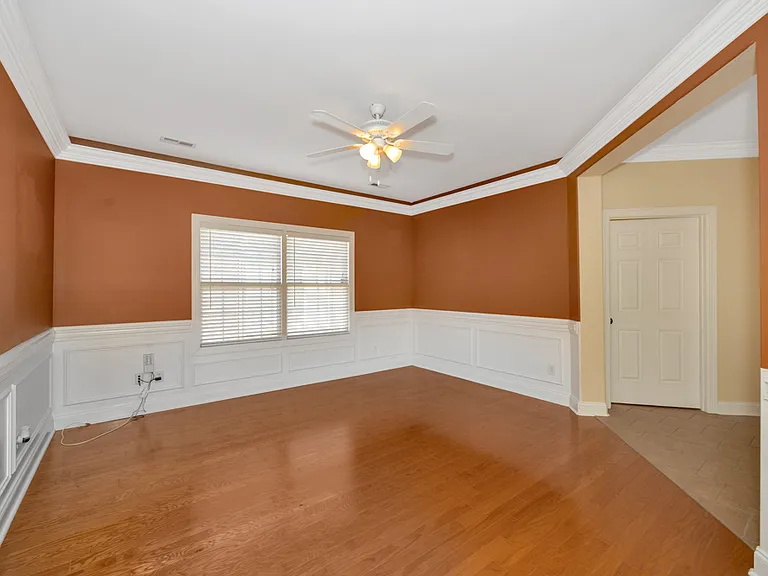 29863 Thunderpaw Dr — Photo 16