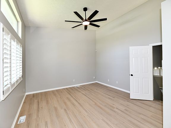 2nd image of 6637 Sunbury Dr