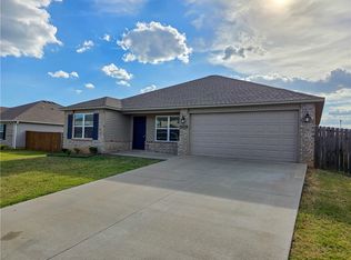 2809 Bauer St, Pea Ridge, AR 72751