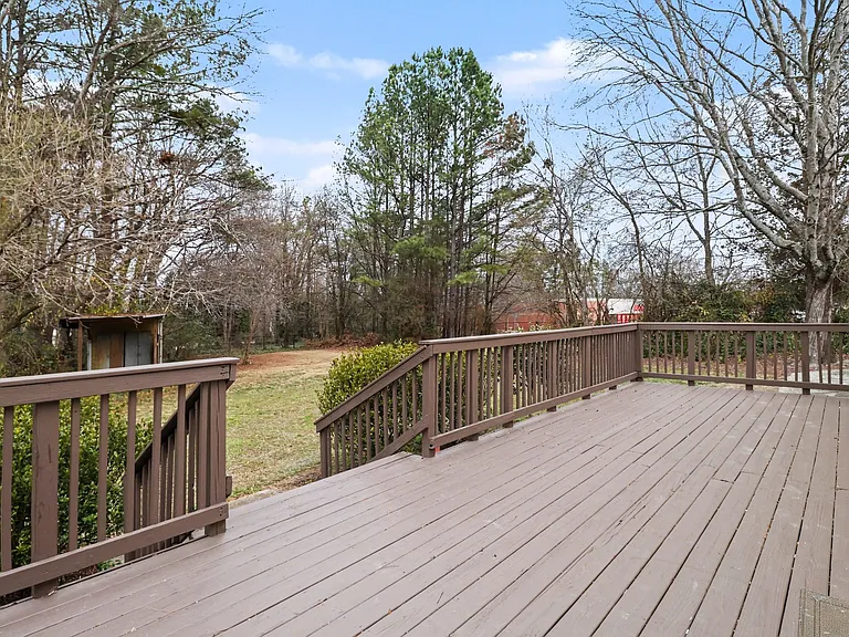 3036 Peeler Rd — Photo 6