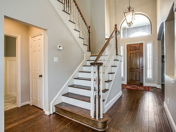 4th image of 2608 Edgeview Ct