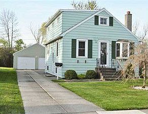 1st image of 483 Homecrest Dr