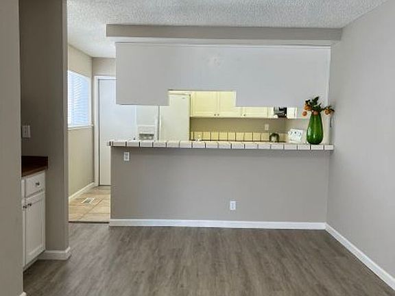 4th image of 1122 Kelez Dr