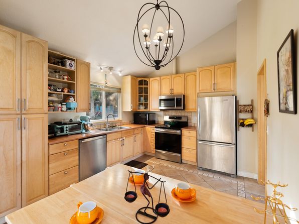 11016 Westridge Pl, Delta, BC V4E 2N5