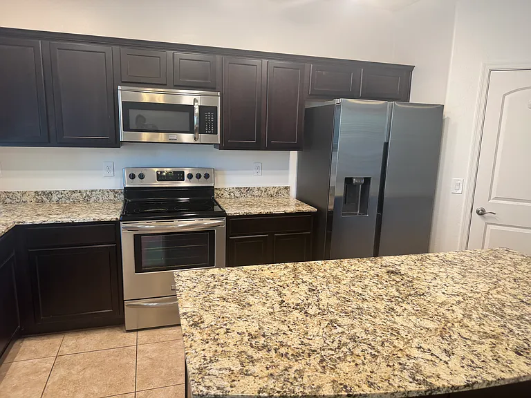 2150 W Alameda Rd #1332 — Photo 6