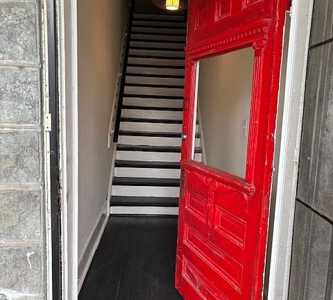 2nd image of 532 E Bolton St