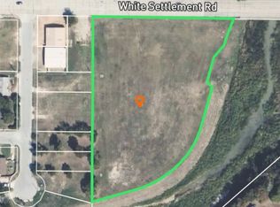 7945 White Settlement Rd, White Settlement, TX 76108