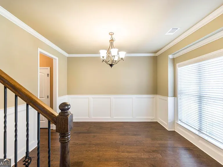 203 Norfolk Cir — Photo 3