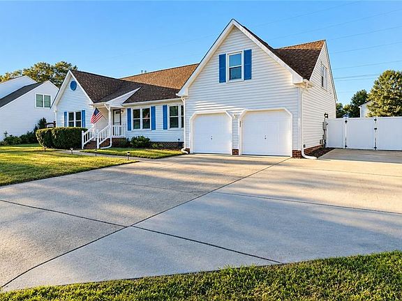 2nd image of 904 Barrington Ct