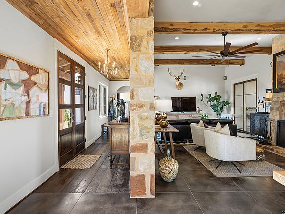 2nd image of 5686 Ranch Rd 1631