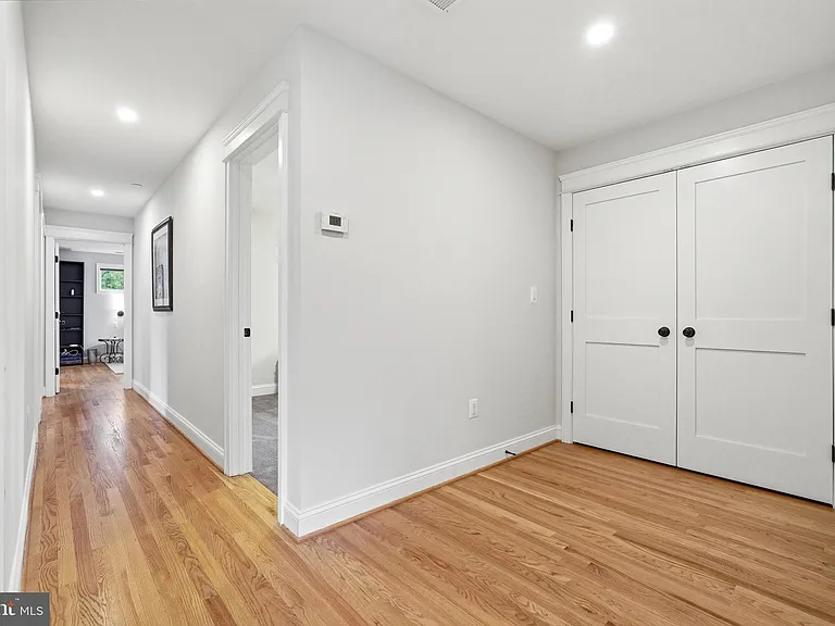 1227 Clagett Dr — Photo 26