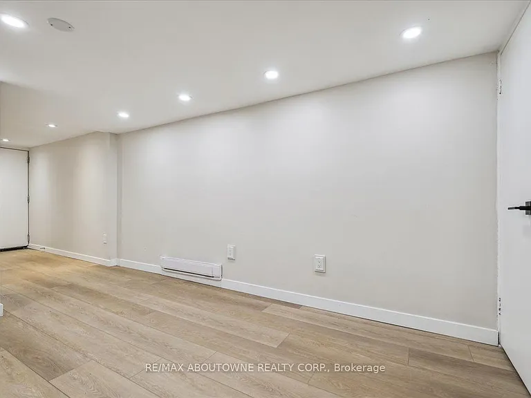 112 Claremont St #BASEMENT — Photo 14