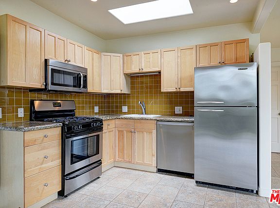 5th image of 3027 Valevista Trl