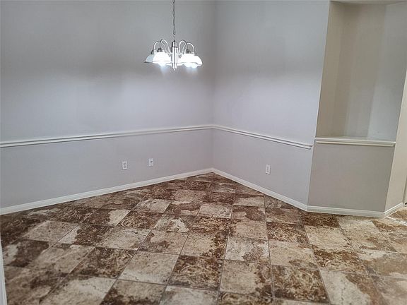 4th image of 3406 Glenhill Dr