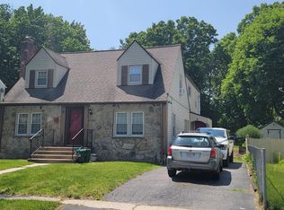 28 Walworth St #1, Worcester, MA 01602