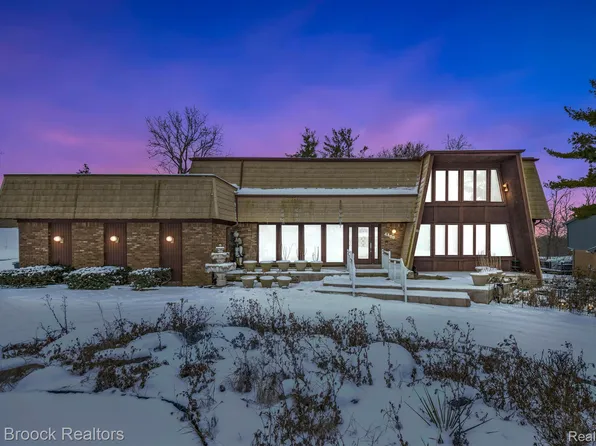 4488 Ramsgate Ln, Bloomfield Hills, MI 48302