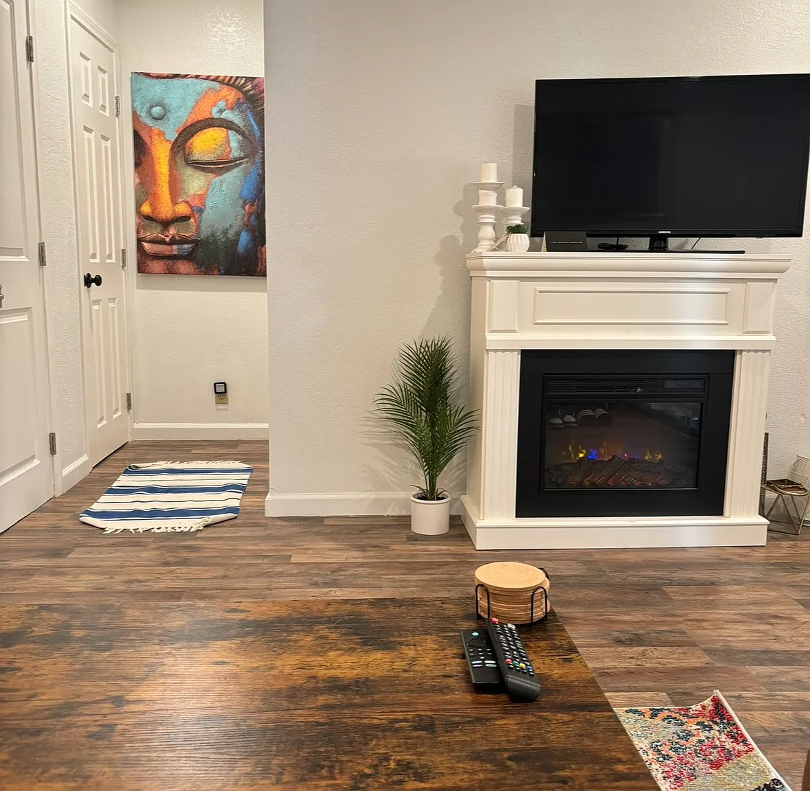 510 N Villa Ct — Photo 3