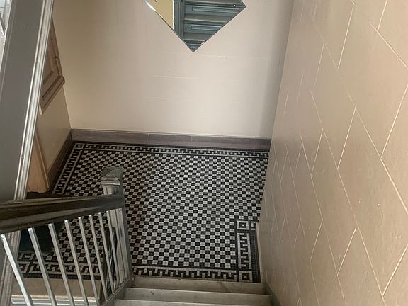 3rd image of 2832 44th St APT 22