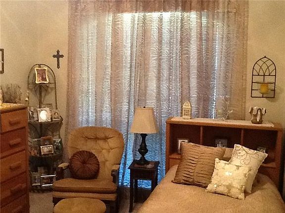 5th image of 1101 Hilton Dr