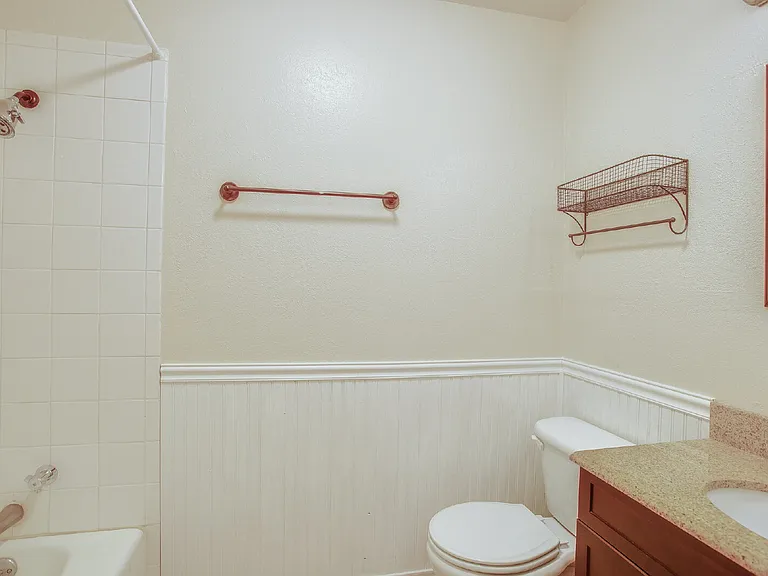 5613 16th Pl — Photo 12