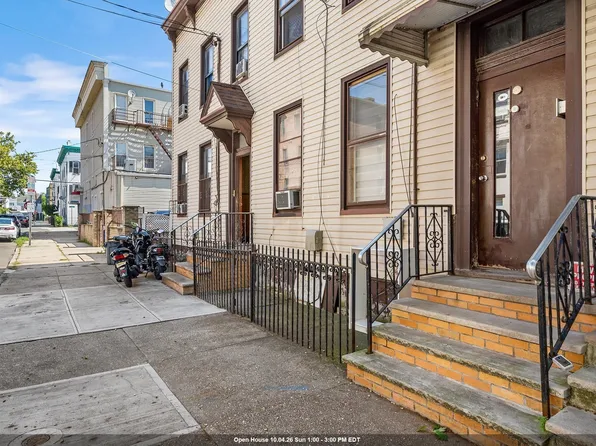 34 Concord Street image 1 of 16