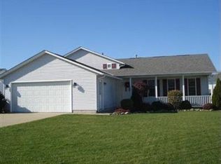 604 Bartish Dr, Amherst, OH 44001