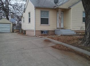 417 W Vine St, Junction City, KS 66441