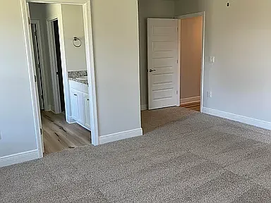 202 Baycliff Dr — Photo 7