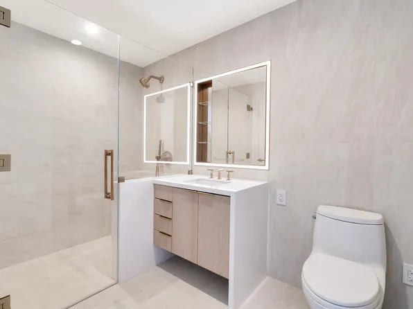 3 Court Square image 11 of 20