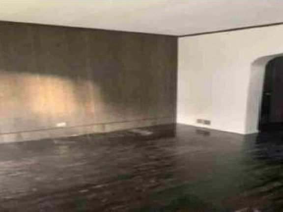 3rd image of 218 1/2 N 8th St