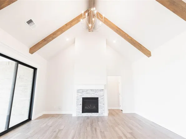 8701 Ryker Rd, Yukon, OK 73099