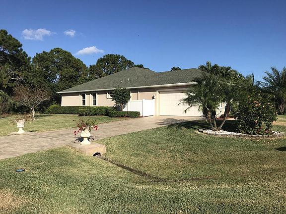 3rd image of 5805 NW Culebra Ave