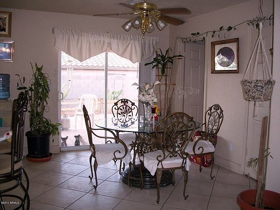 4th image of 840 E South Mountain Ave