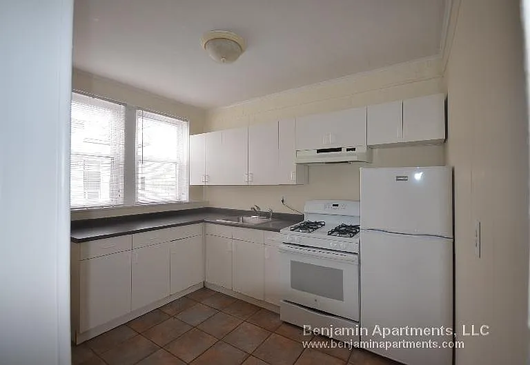 518 Cambridge St #9 — Photo 12