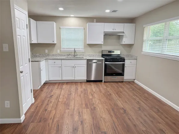 7428 Beckwood Dr, Fort Worth, TX 76112