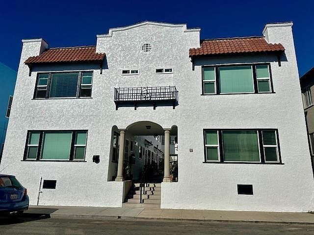 1st image of 65 Roswell Ave #Studiox1-1675