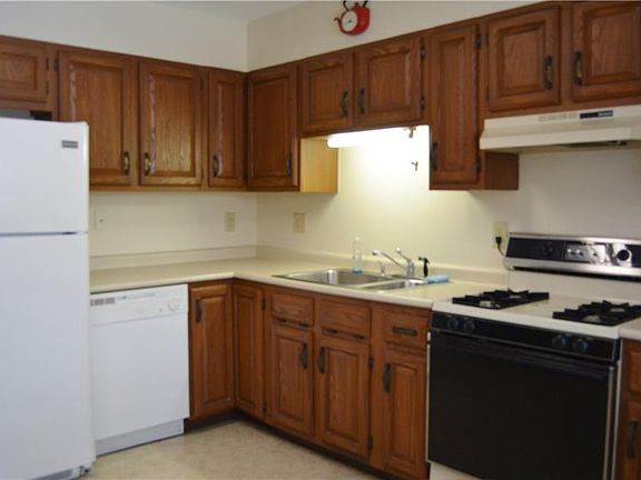 4th image of 2412 Chappie Ln