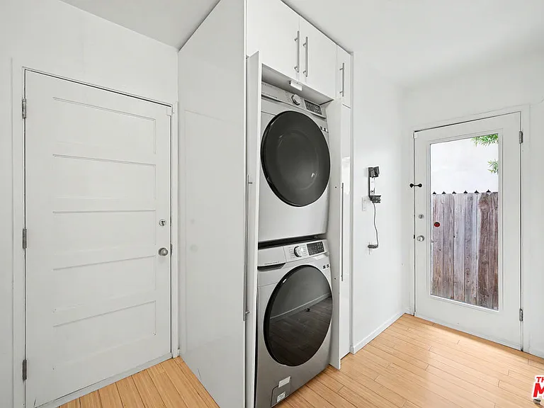 9512 Duxbury Ln — Photo 27