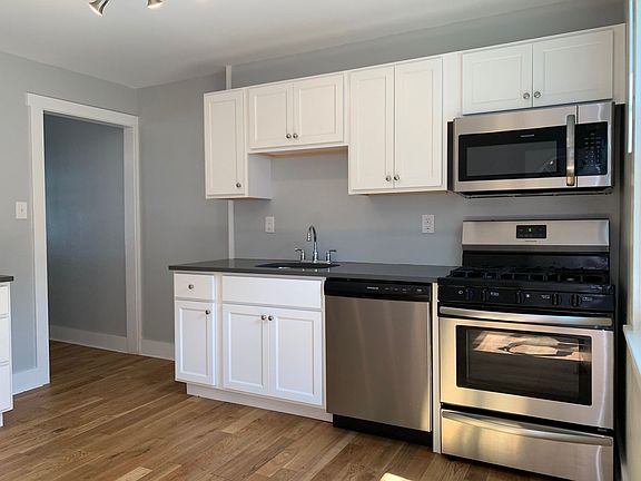 5th image of 6724 Greenwood St