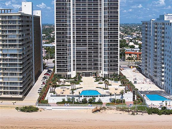 3rd image of 4240 Galt Ocean Dr APT 2505