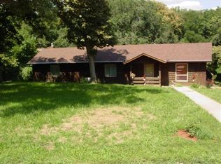 6762 Hickory Point Rd, Meriden, KS 66512