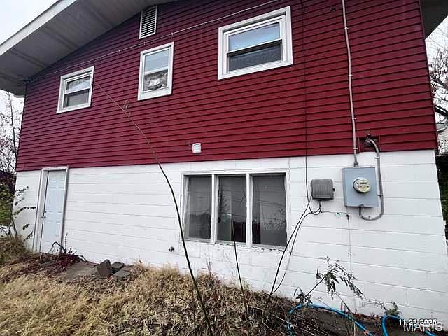 2nd image of 10006 Castle Dr