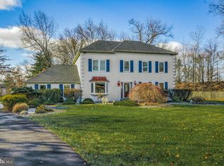 656 Wimbledon Ln, Hatfield, PA 19440