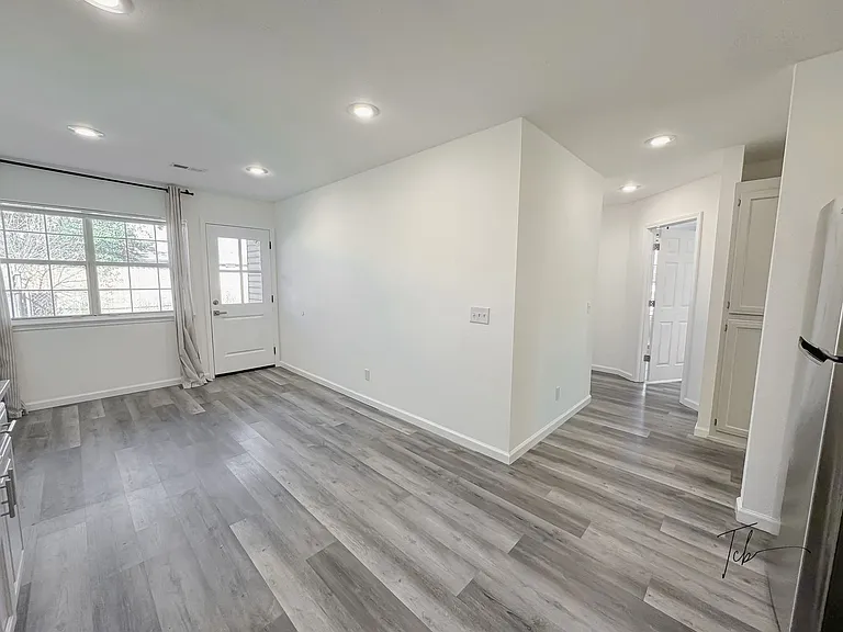 11 Holly Dr #B — Photo 13