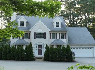 2 Old Mill Ln, Reading, MA 01867