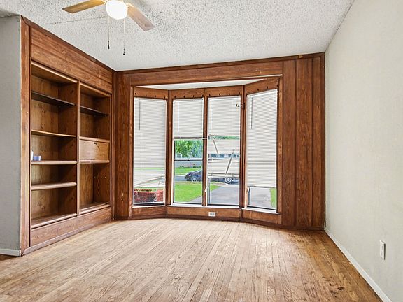 4th image of 2333 Lockhart Ave