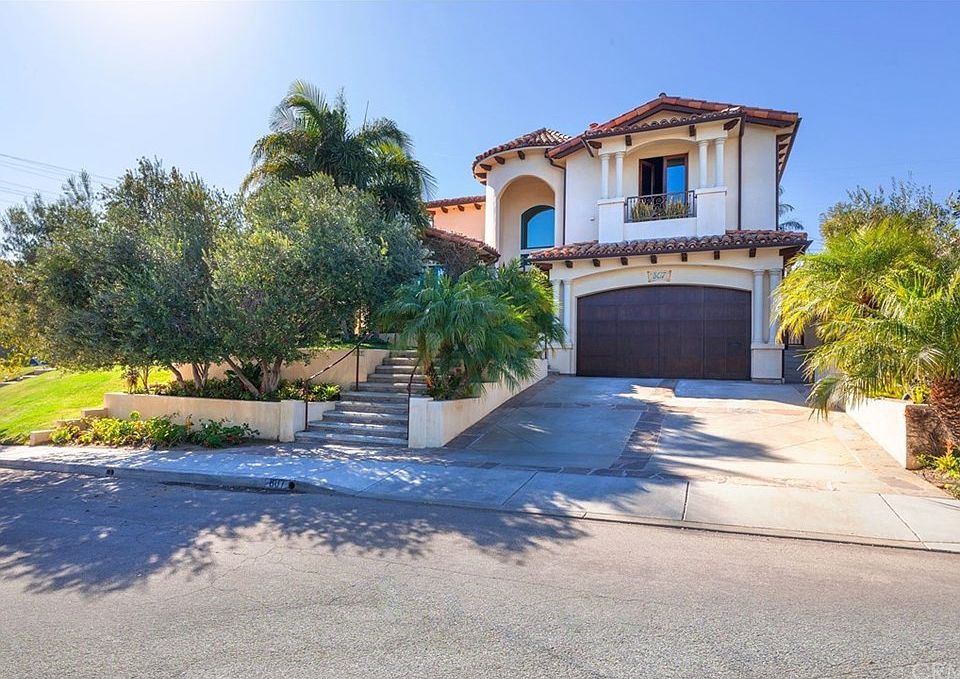 1st image of 807 Bungalow Dr