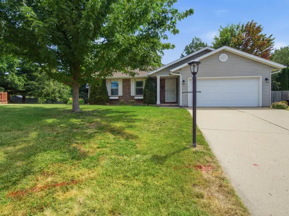 5506 N Leawood Ct, Peoria, IL 61615